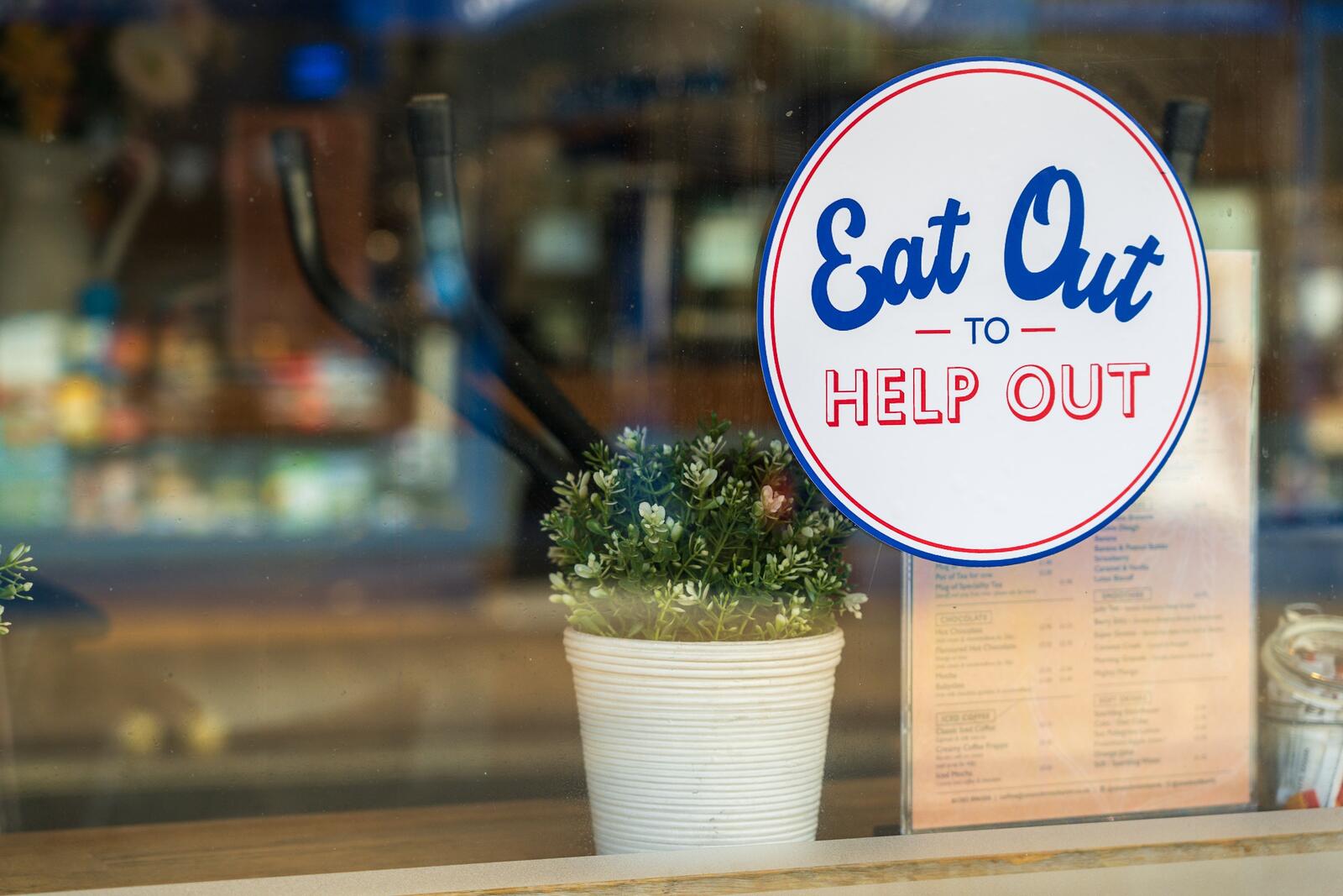 The UK's economic stimulus plan by Nick Fewings via Unsplash: eating out is safe and supports local gastronomy businesses